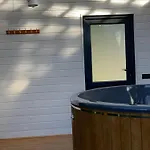 Ferienhaus Love's Mount Slawske