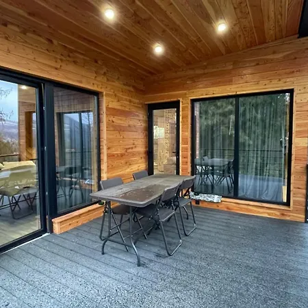 Love's Mount Holiday home